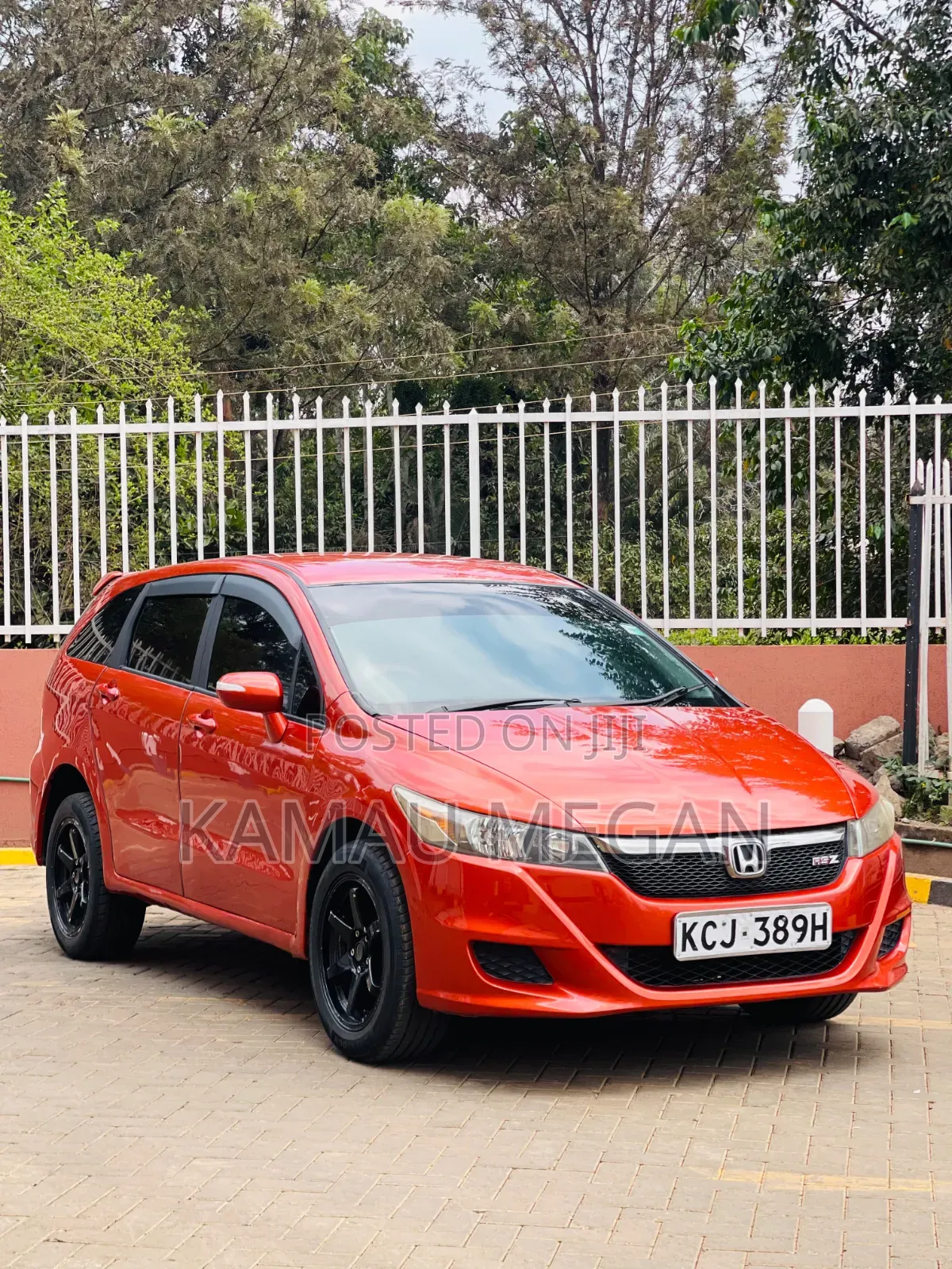 Honda Stream 2010 Orange