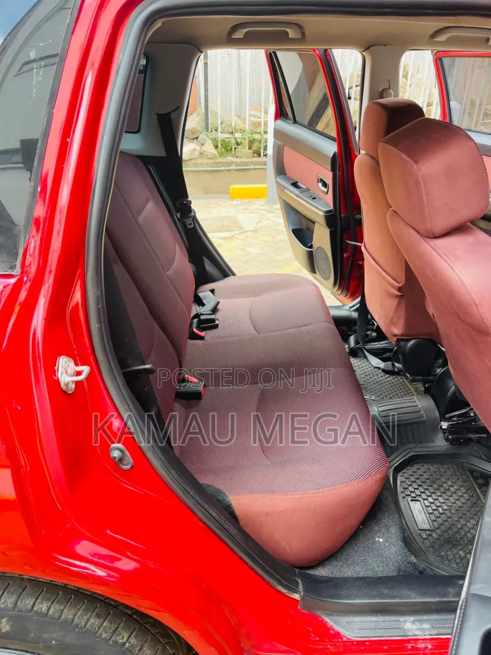 Mazda Verisa 2010 Red