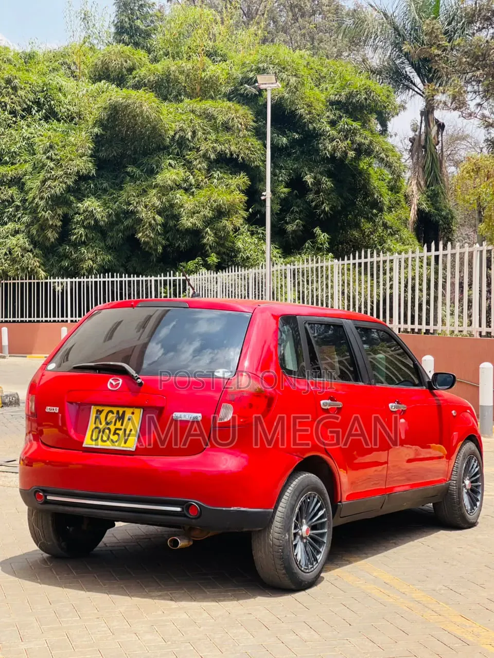 Mazda Verisa 2010 Red