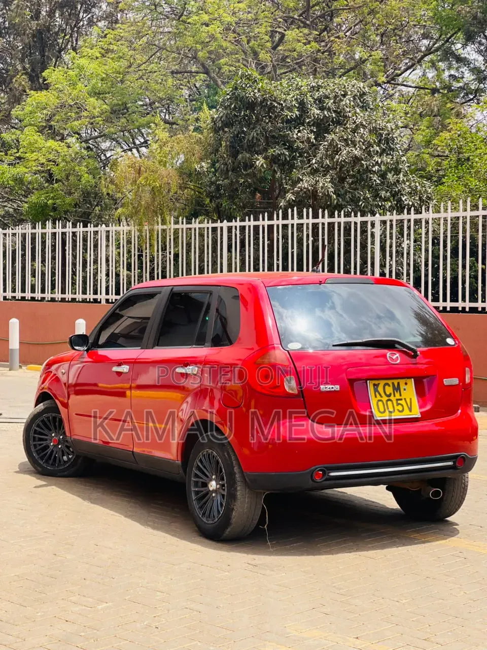 Mazda Verisa 2010 Red