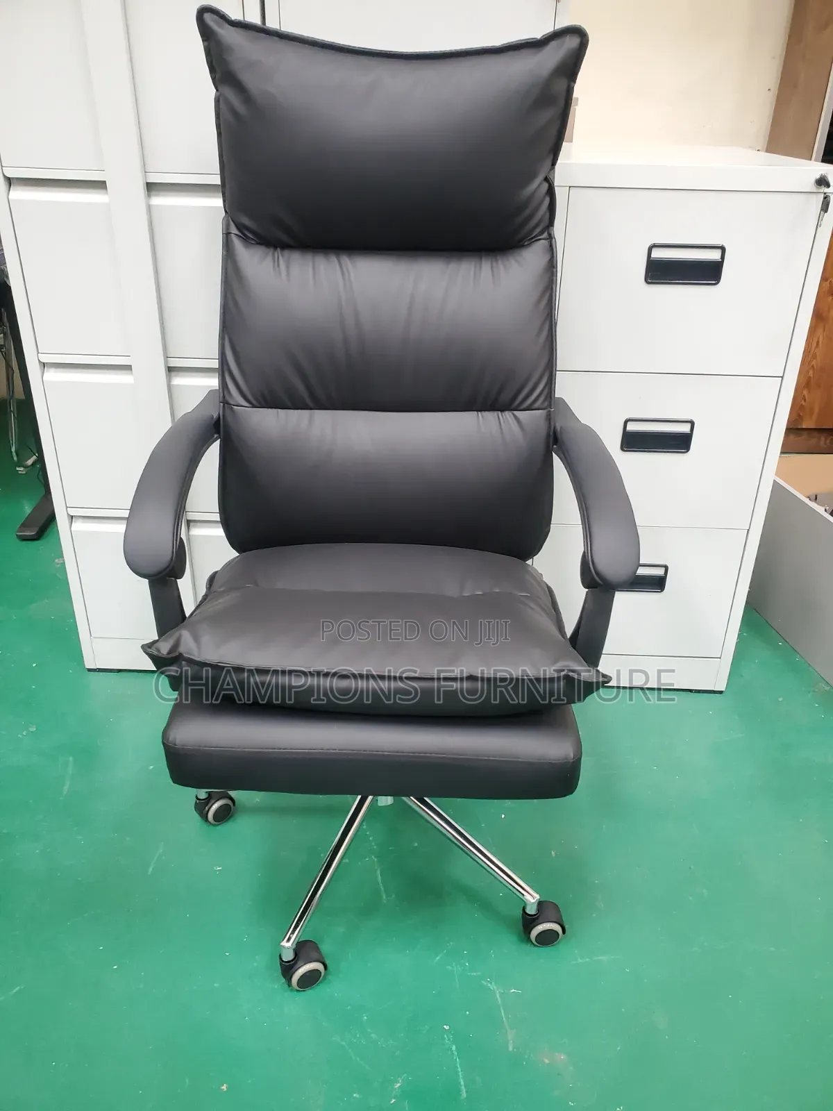 Plush Onyx Ergonomic Office Chair