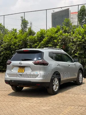 Nissan X-Trail 2014 Silver