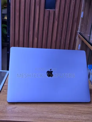 Laptop Apple MacBook Pro 2019 16GB Intel Core i7 SSD 256GB