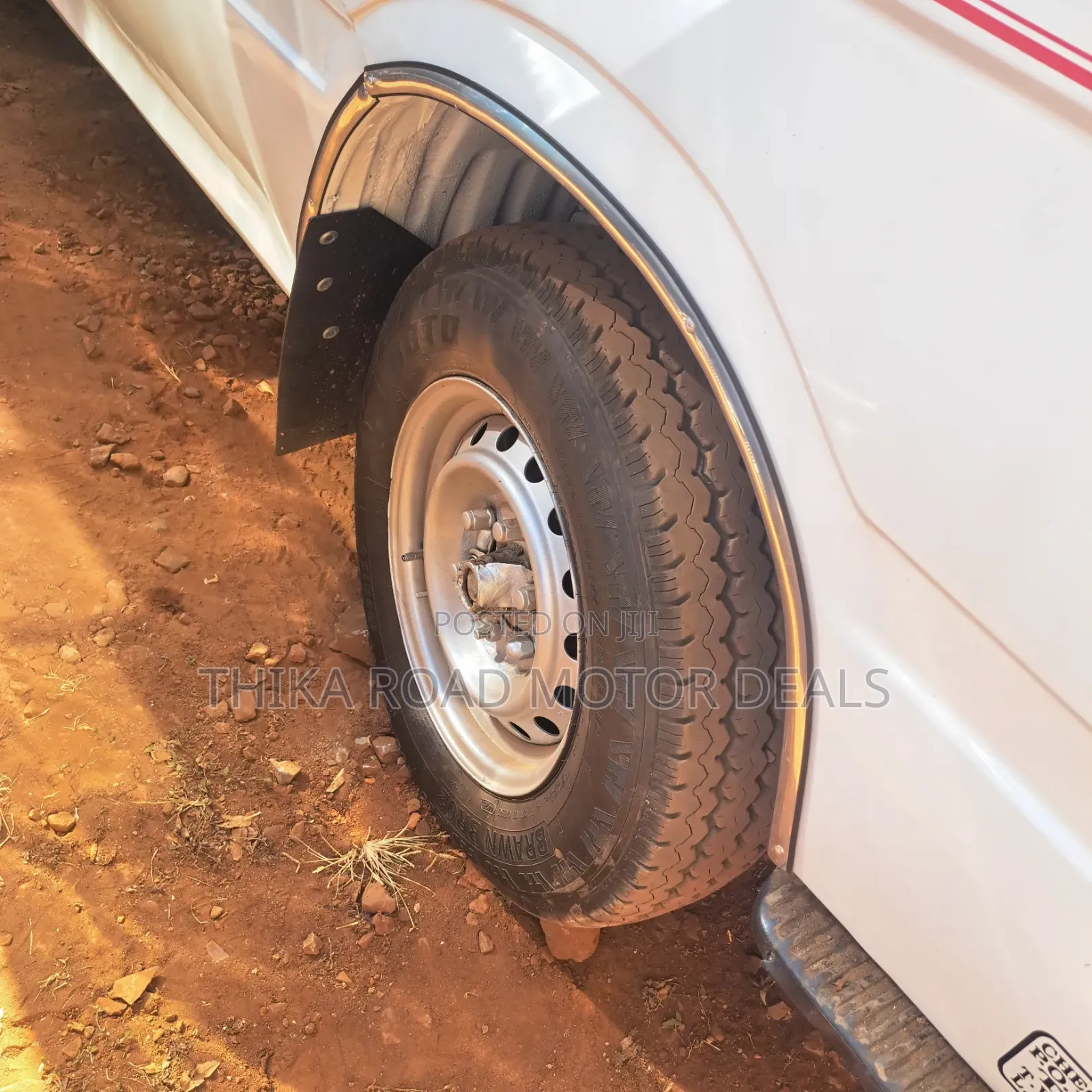 Toyota HiAce 2004 White