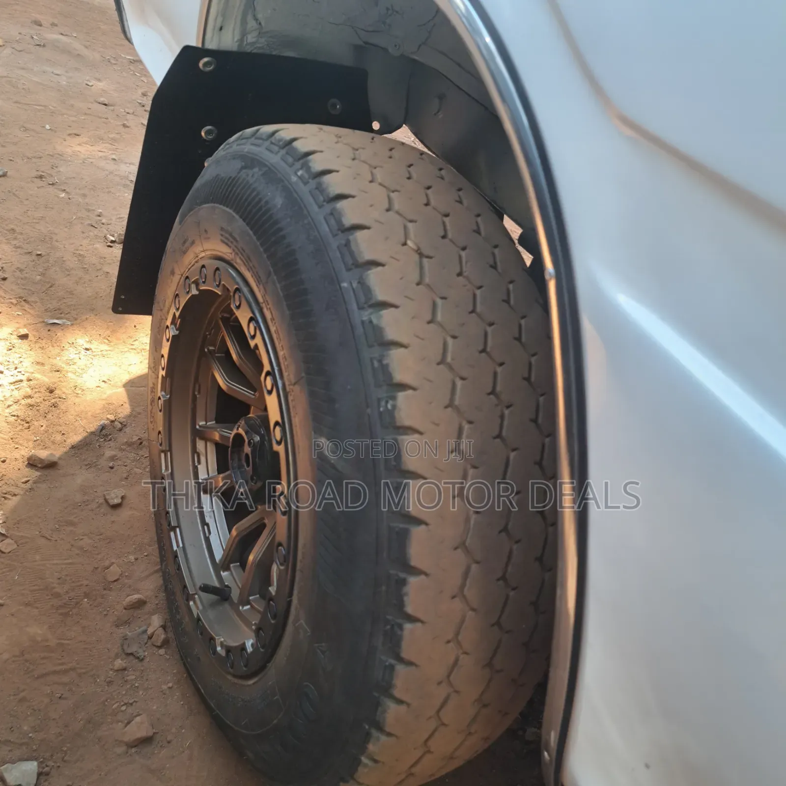 Toyota HiAce 2004 White