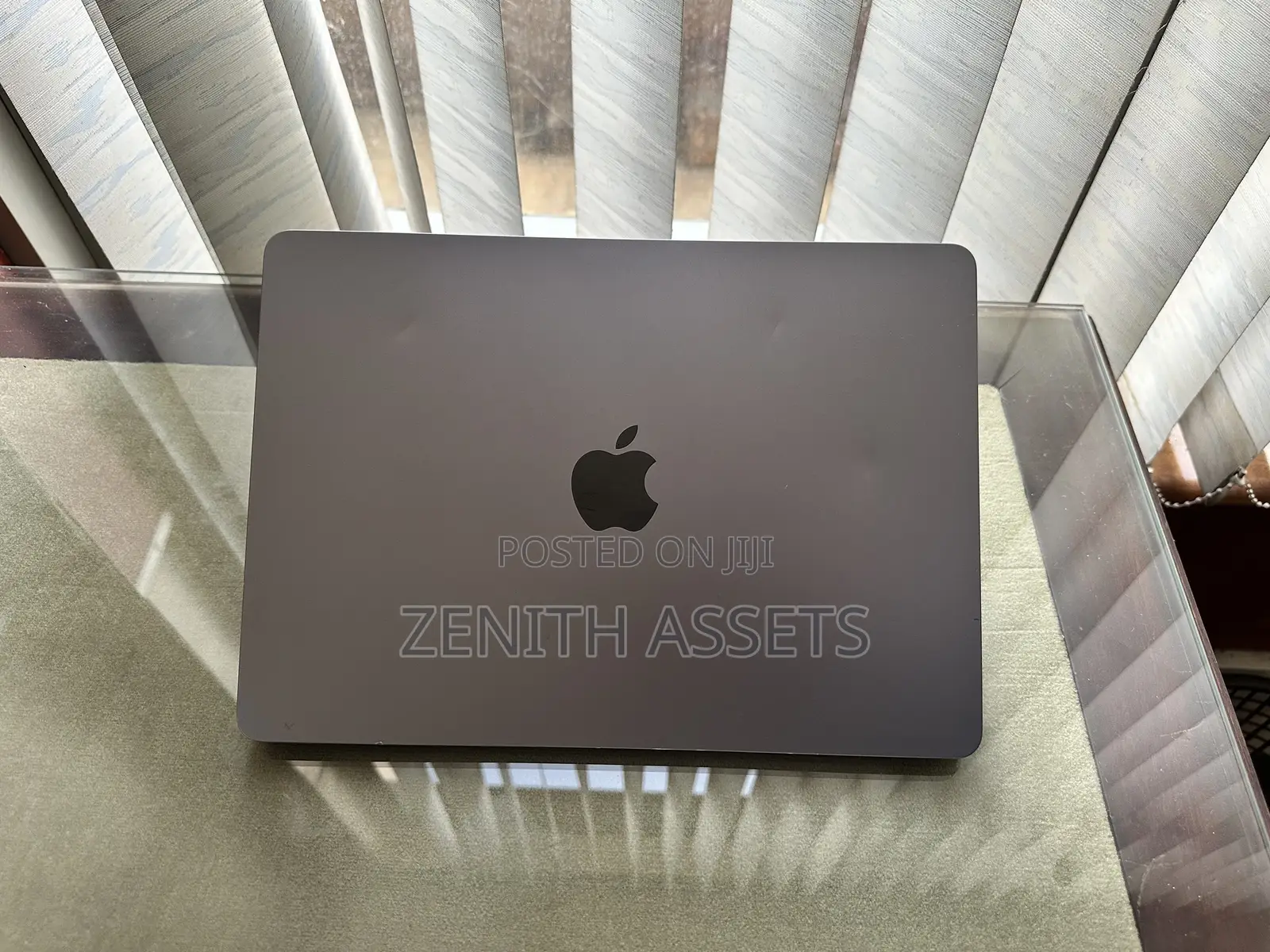Laptop Apple MacBook Air 2022 M2 8GB Apple M2 SSD 512GB