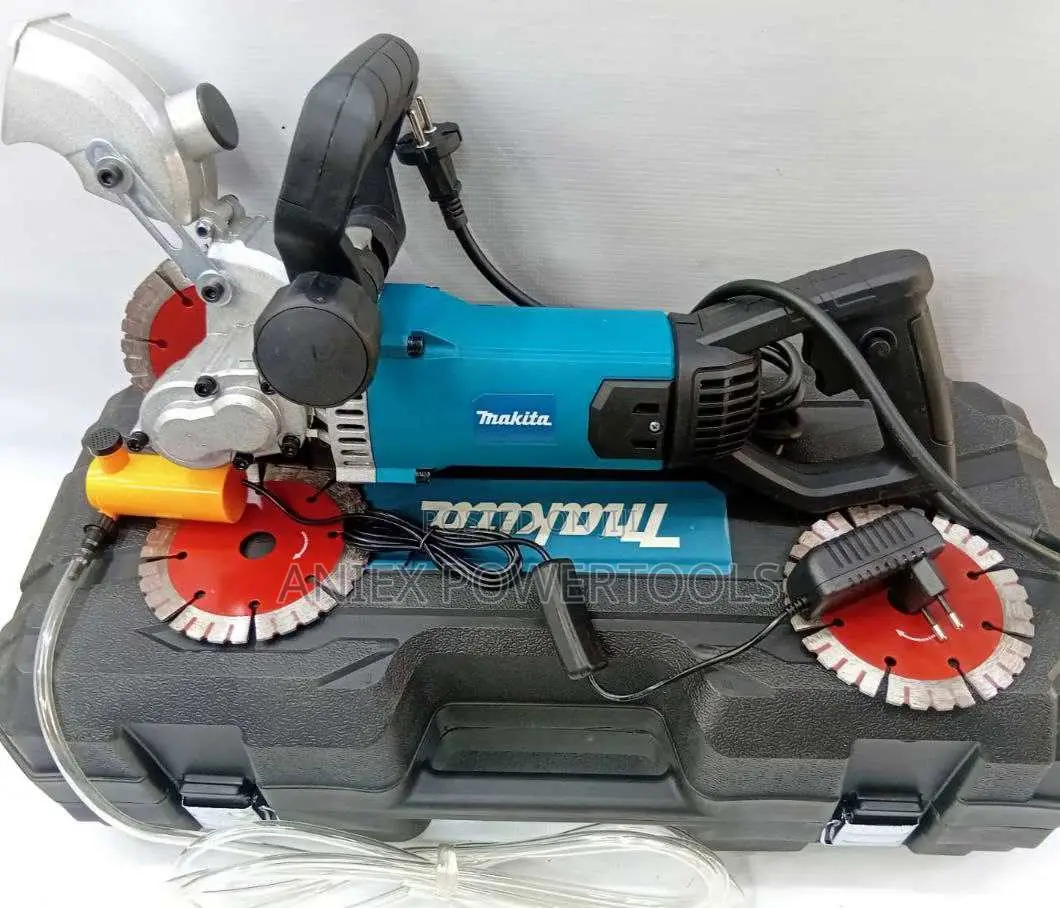 Heavy-Duty Makita Wall Chaser