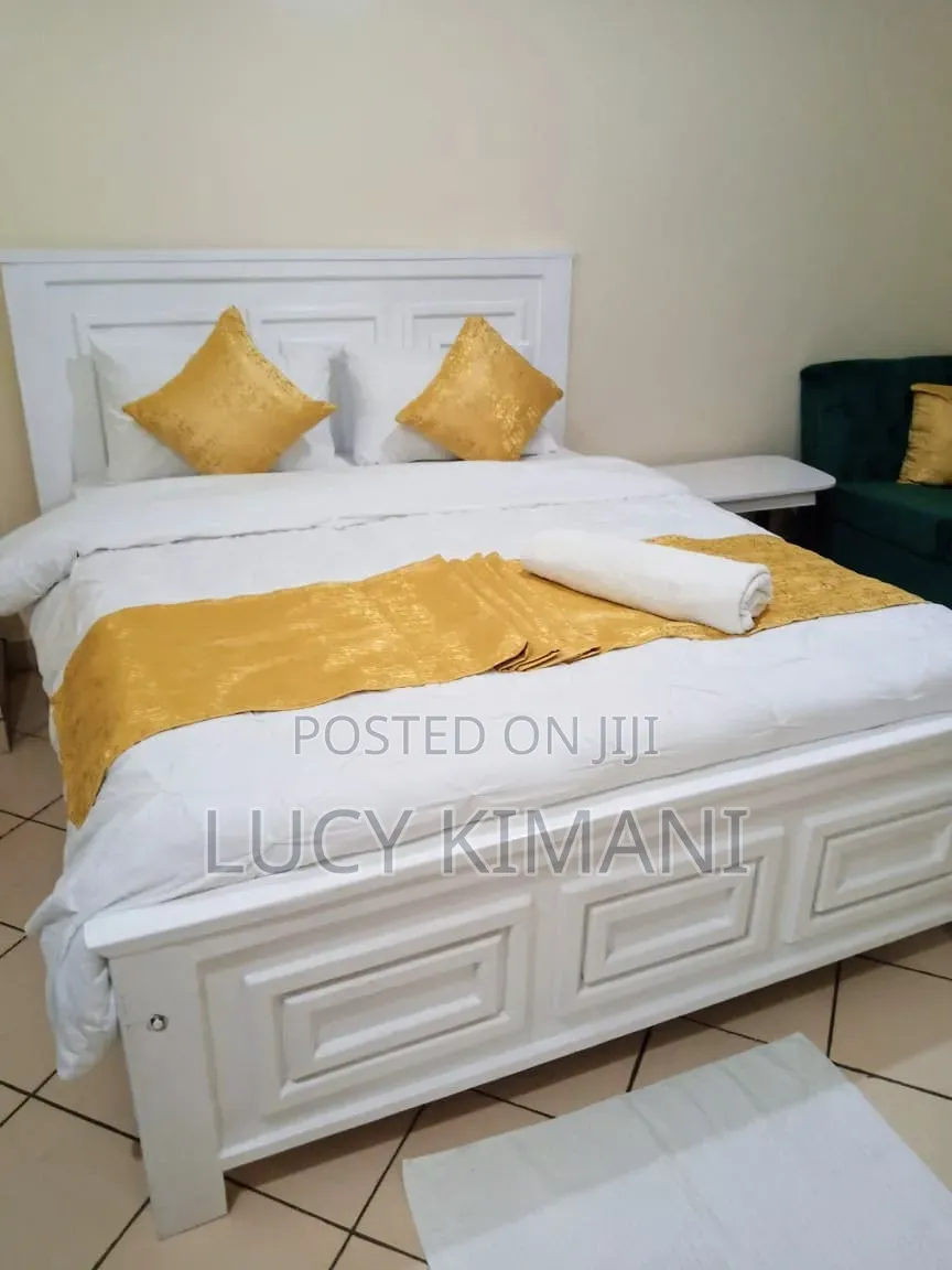 Air BNB Studio Apartment, Attic Place South B