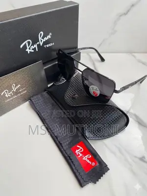 Sleek Black Ray-Ban Tech Carbon Fibre Polarized Sunglasses