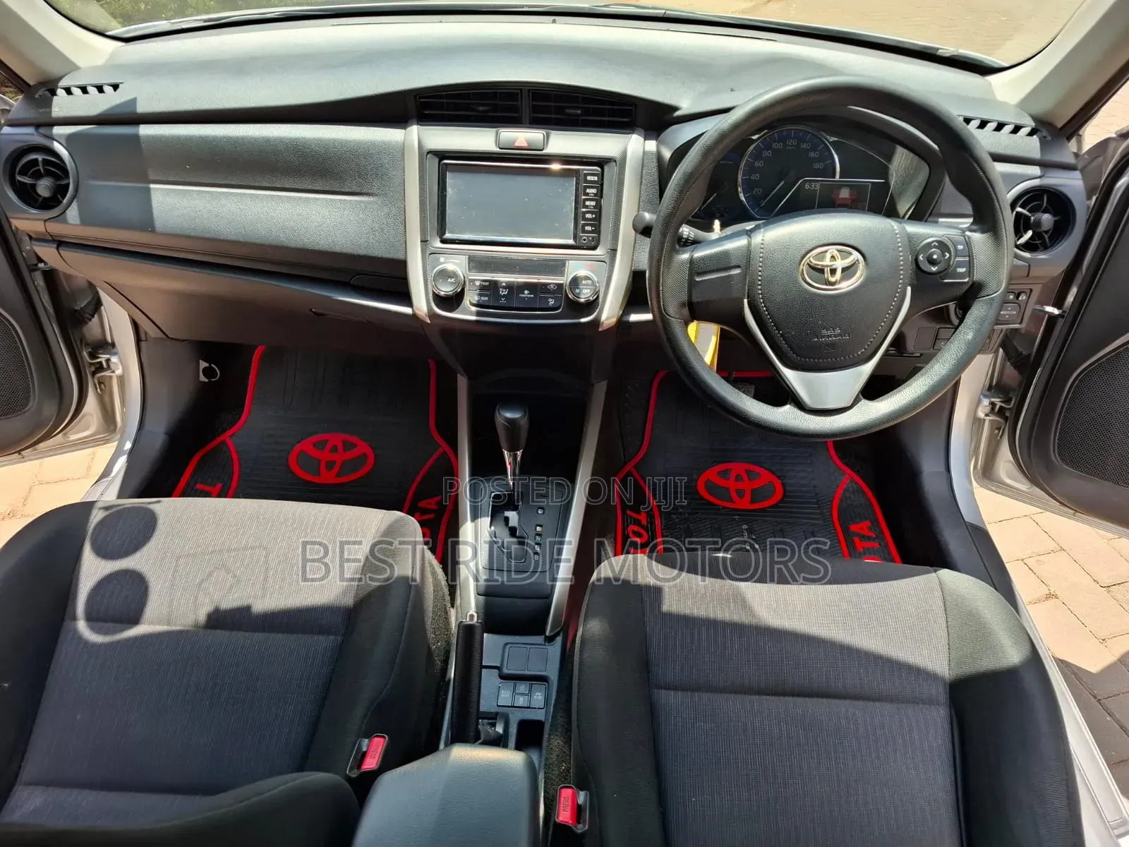 Toyota Corolla Fielder 1.5 Hybrid FWD 2018 Silver