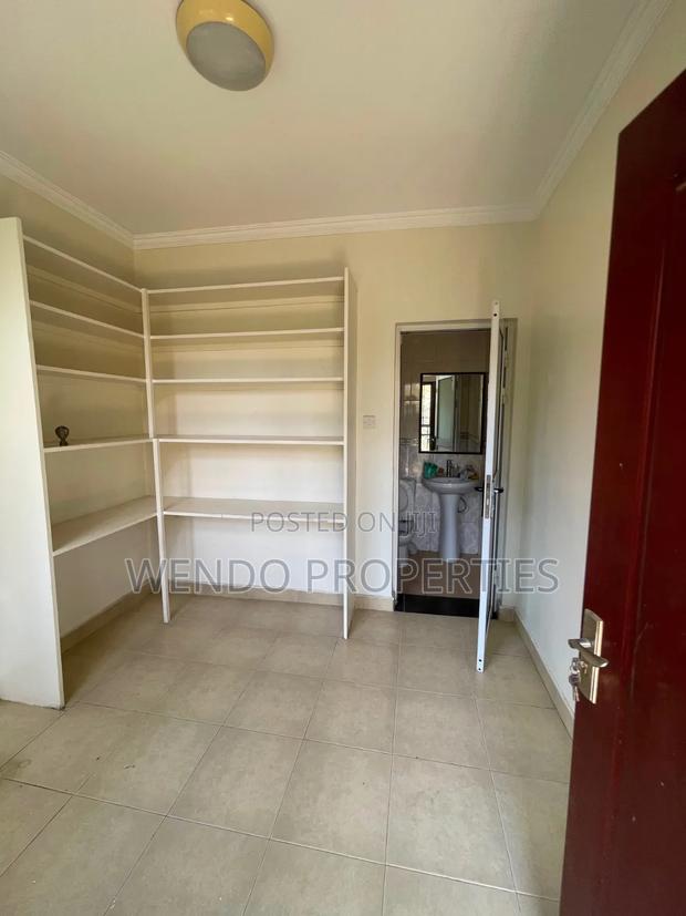 5bdrm Duplex in Muthangari for rent - thumbnail 7