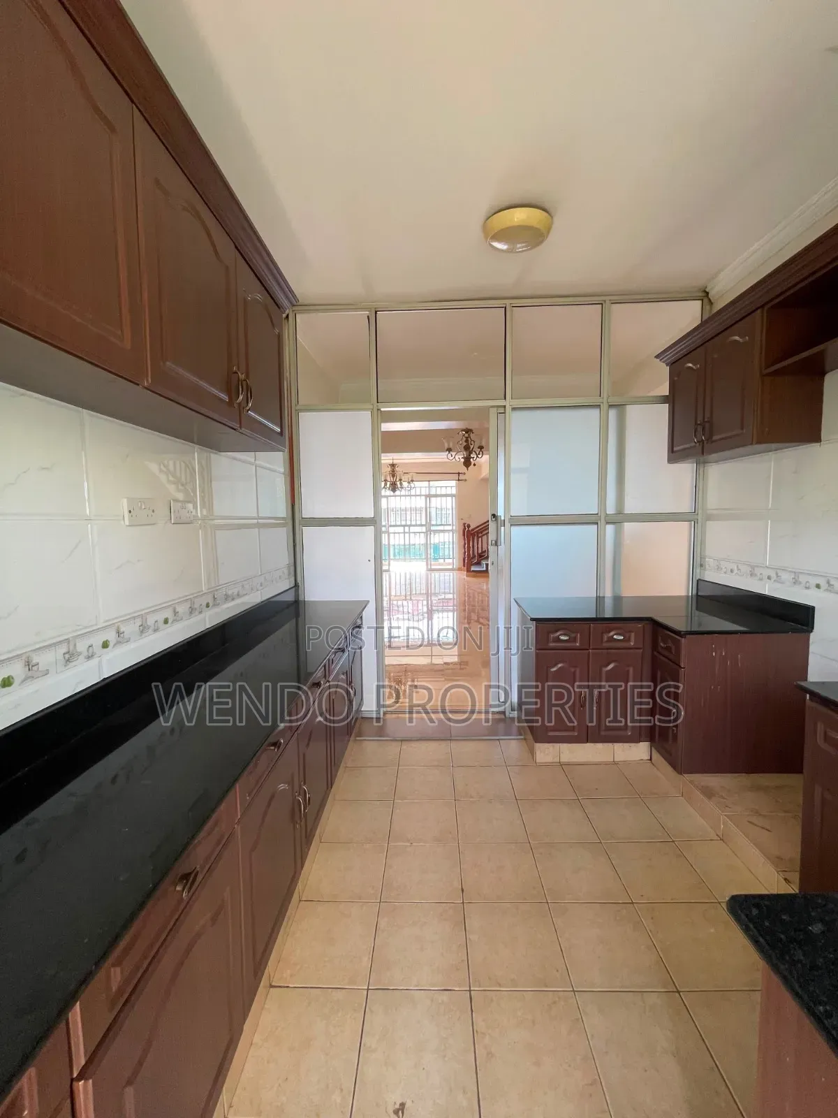 5bdrm Duplex in Muthangari for rent