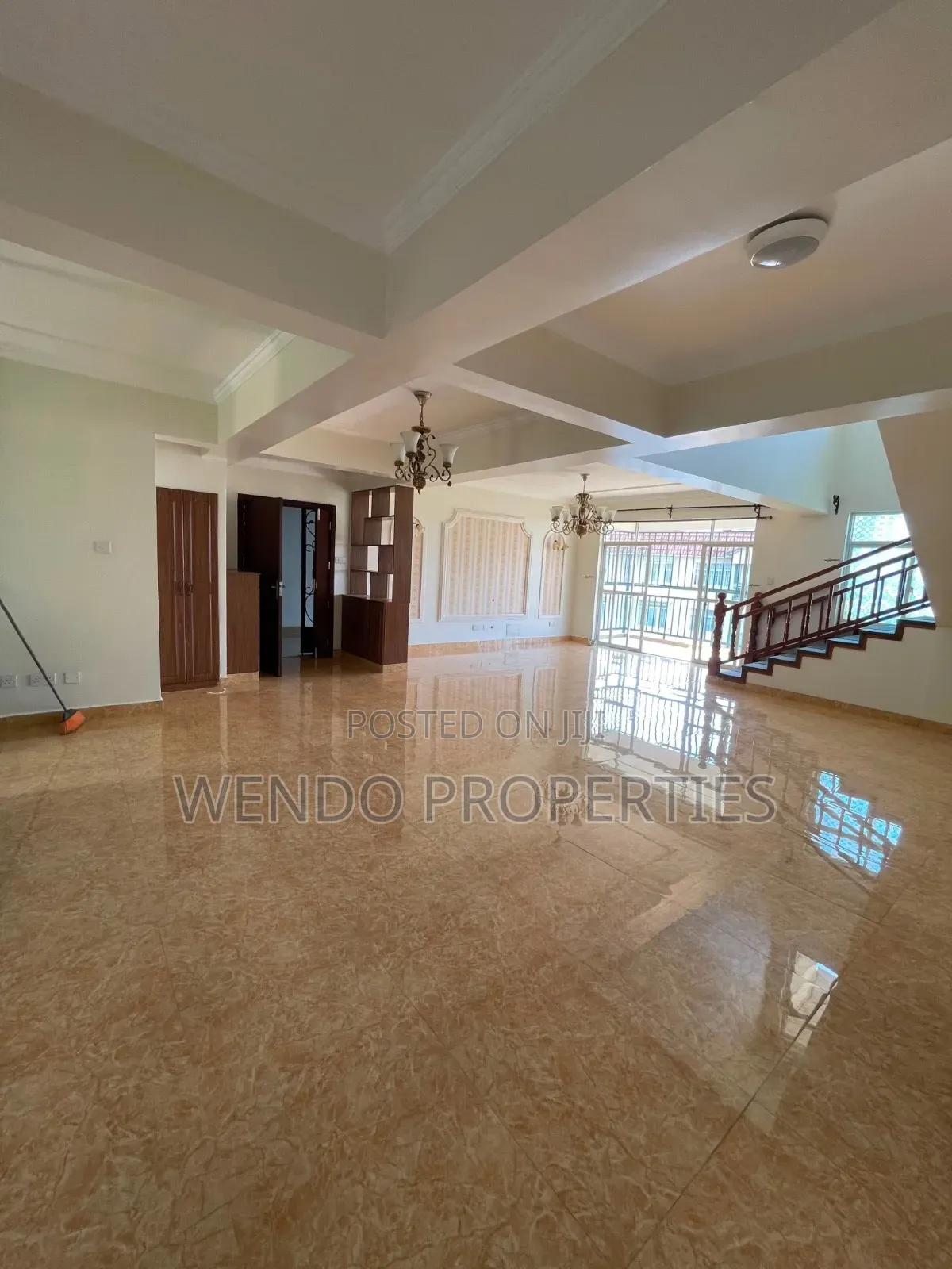 5bdrm Duplex in Muthangari for rent