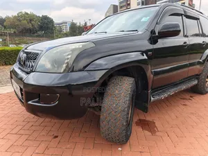 Toyota Land Cruiser Prado 2005 Black