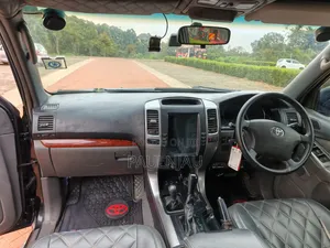 Toyota Land Cruiser Prado 2005 Black
