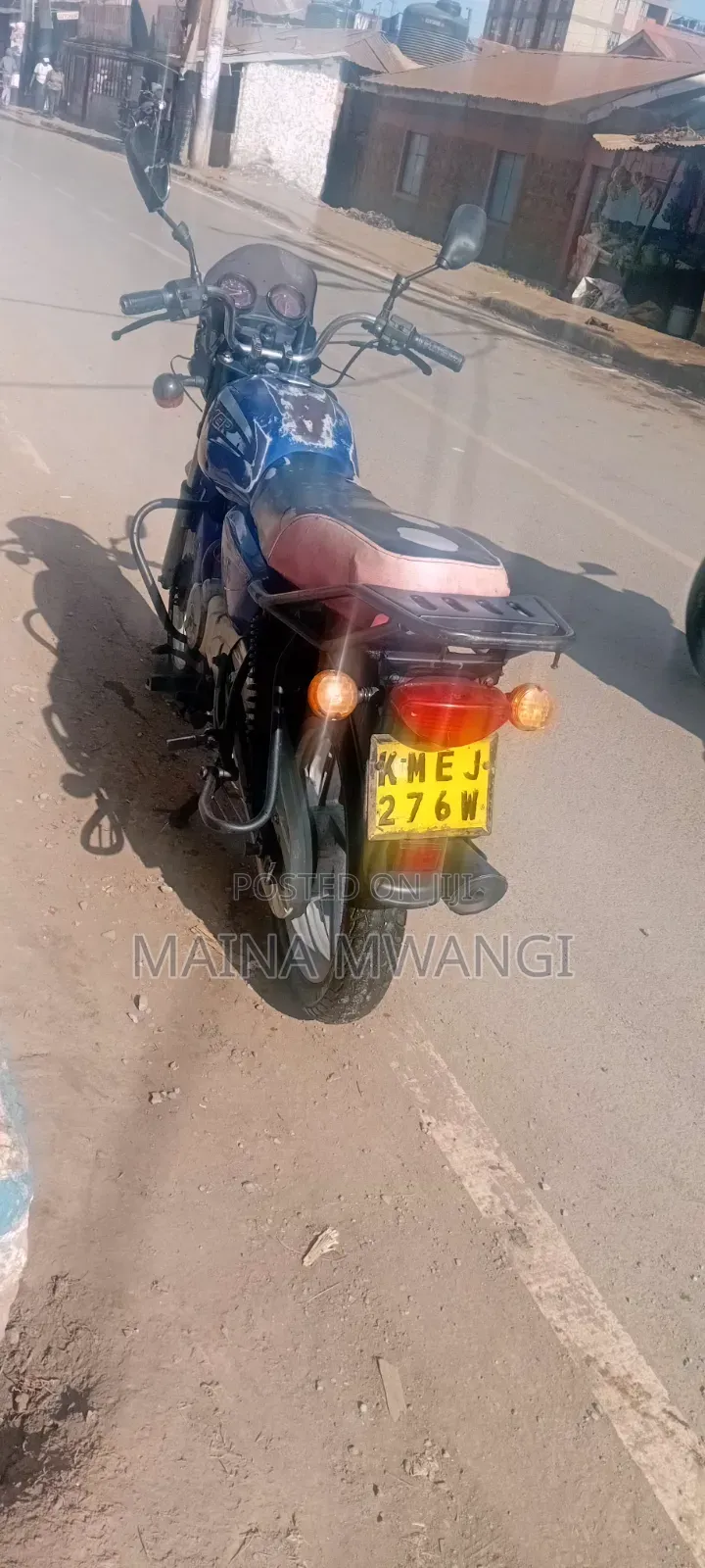 Bajaj Boxer 2020 Blue