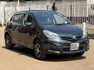 Toyota Vitz 2011 Black