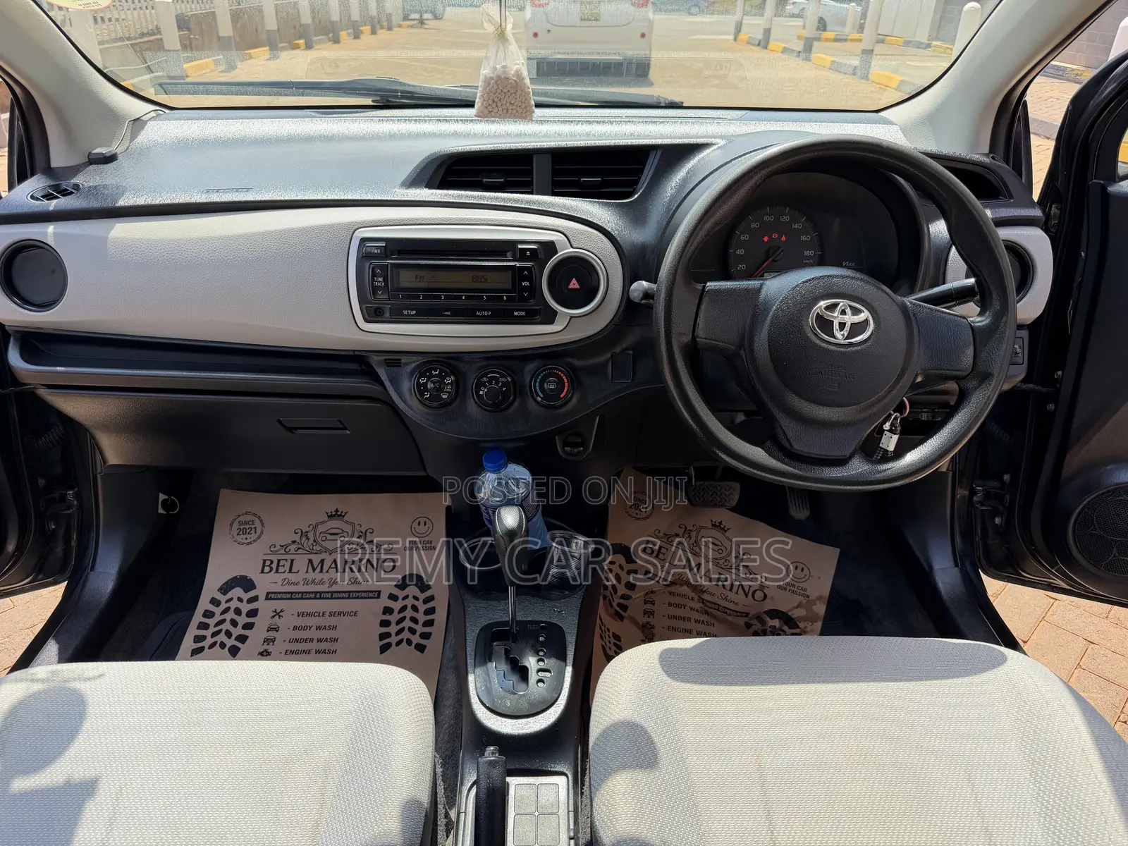 Toyota Vitz 2011 Black