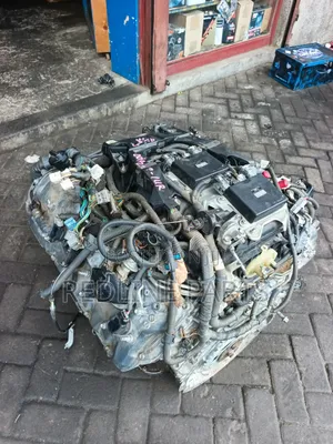 Toyota 1ur -Fse V8 Engine