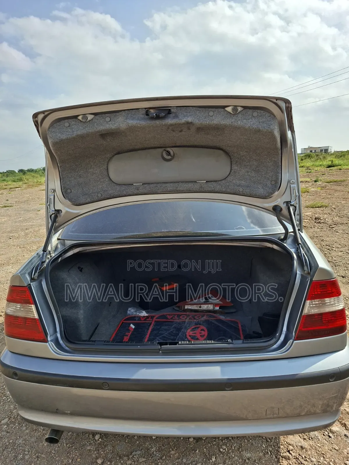 BMW 318i 2005 Black