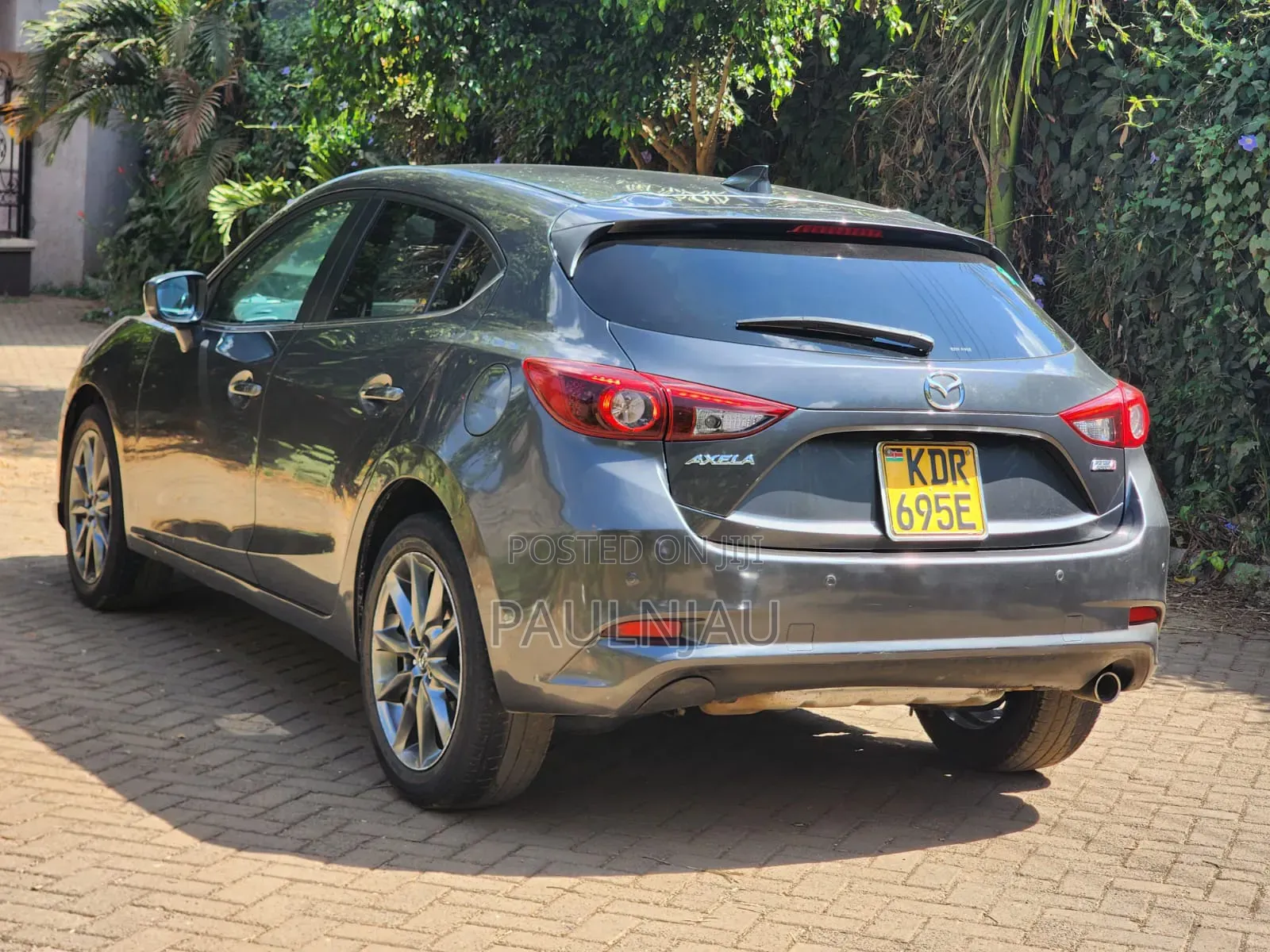 Mazda Axela 2016