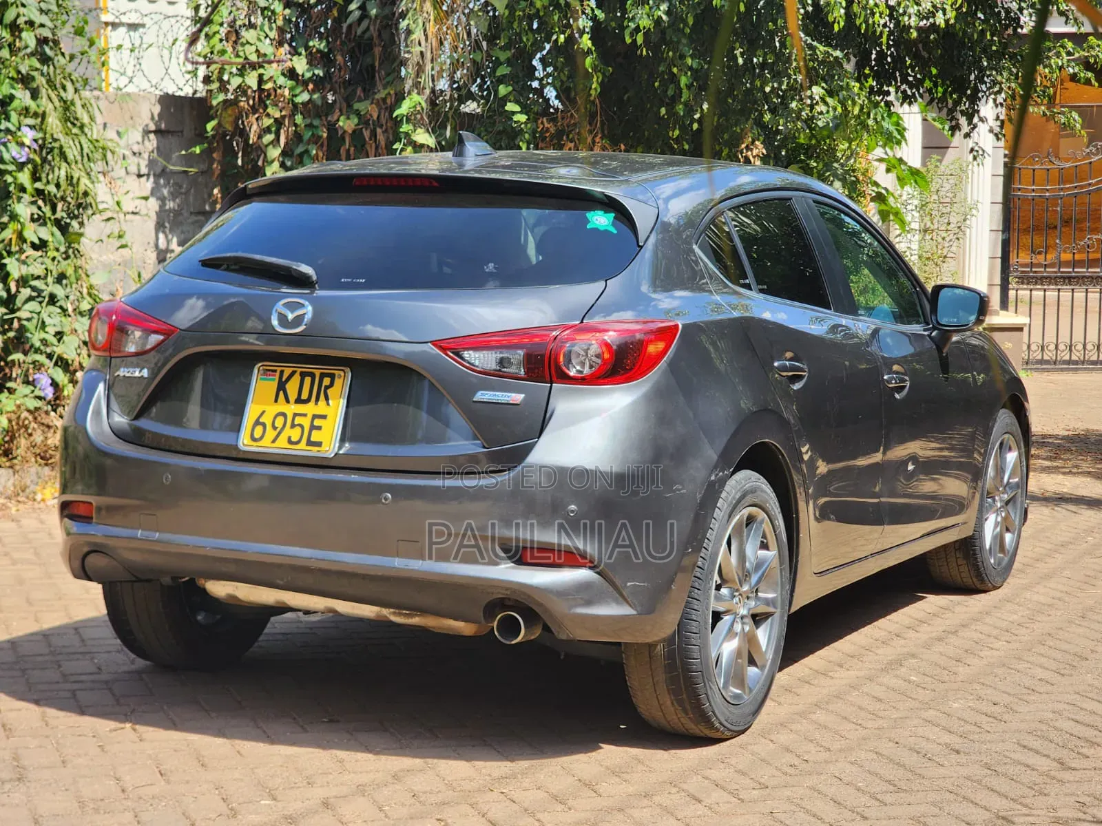 Mazda Axela 2016