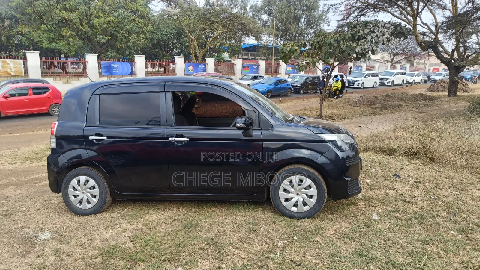 Toyota Spade 2014 Black