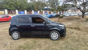 Toyota Spade 2014 Black