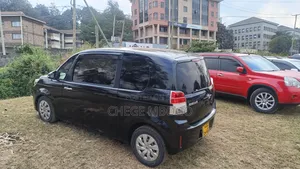 Toyota Spade 2014 Black