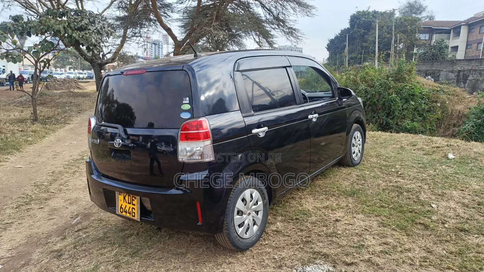 Toyota Spade 2014 Black