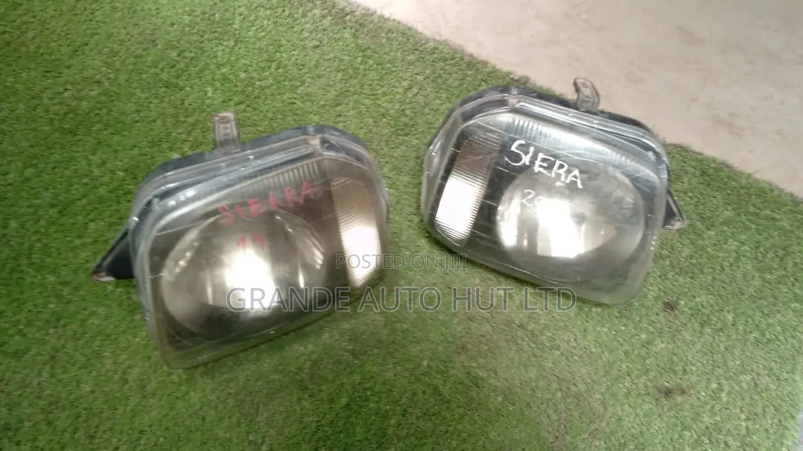 Suzuki Sierra Headlights