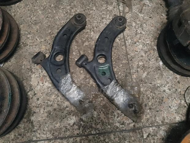 Ex Japan Controller Arm for Toyota Passo