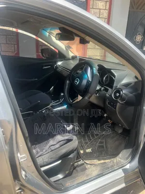 Mazda Demio 2016 Gray
