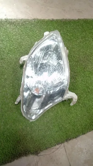 Toyota Raum Headlights