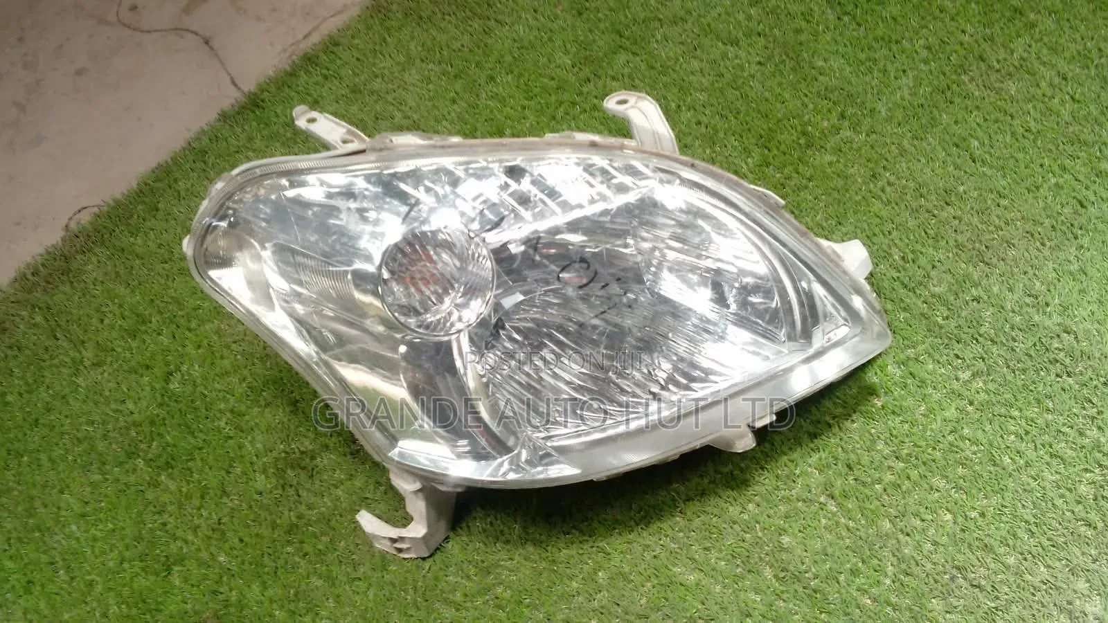 Toyota Raum Headlights