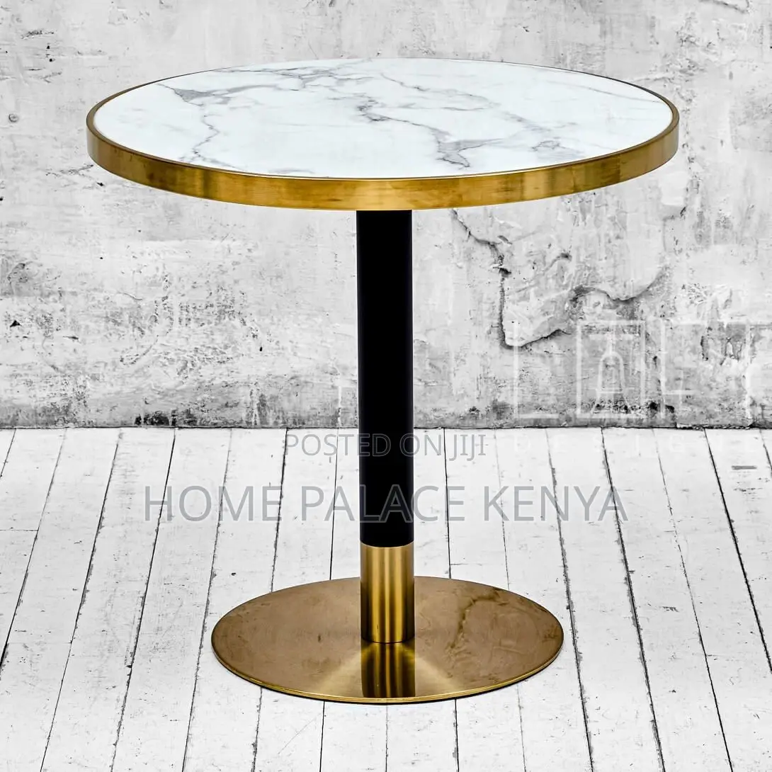 Dining Table; Luxury Dining Table for Home, Restaurant and Hotel