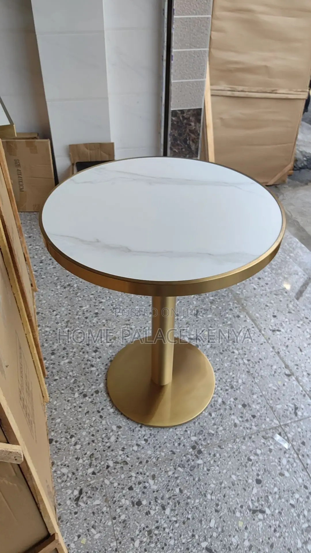 Dining Table; Luxury Dining Table for Home, Restaurant and Hotel