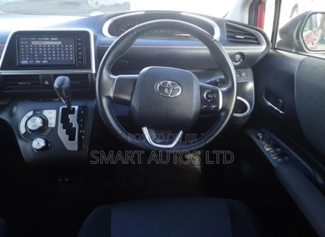 Toyota Sienta 2019 Red