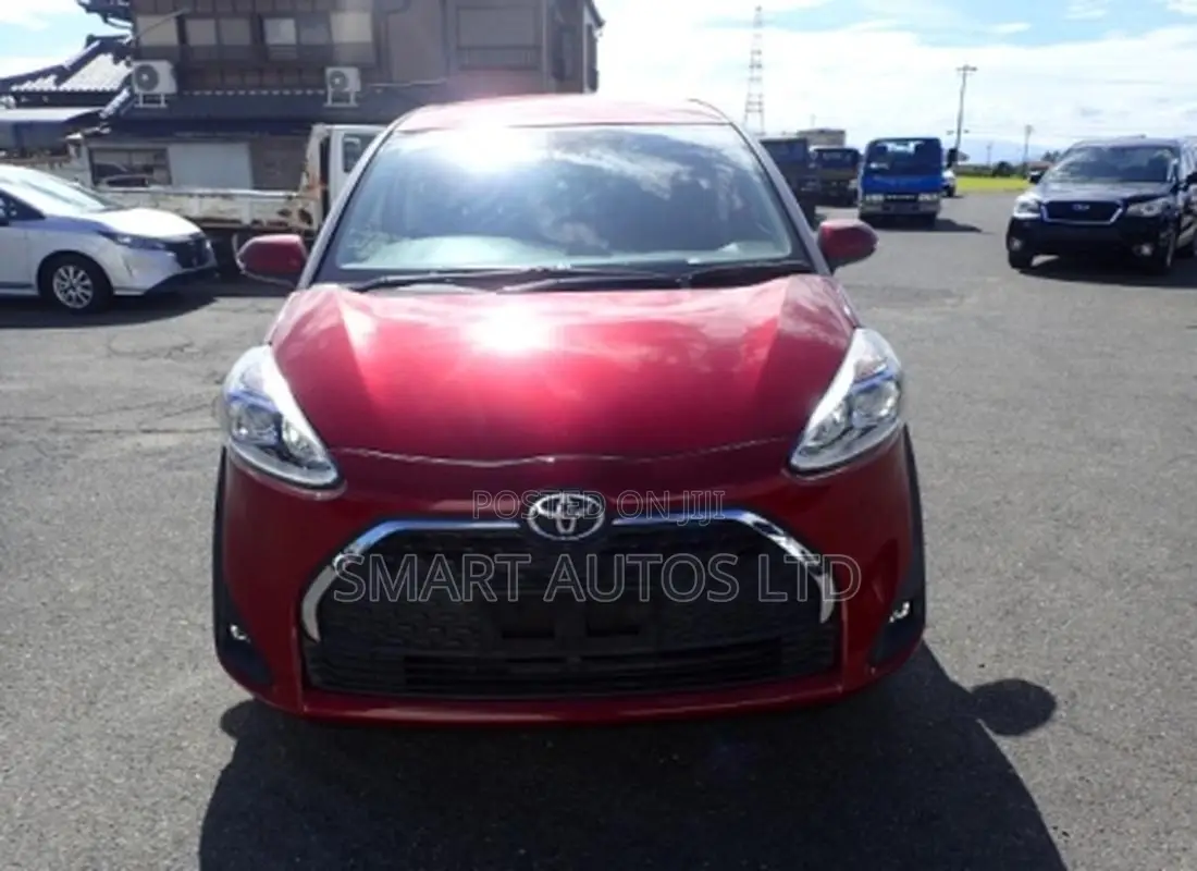 Toyota Sienta 2019 Red
