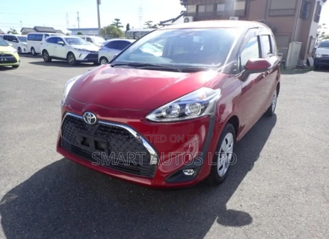 Toyota Sienta 2019 Red