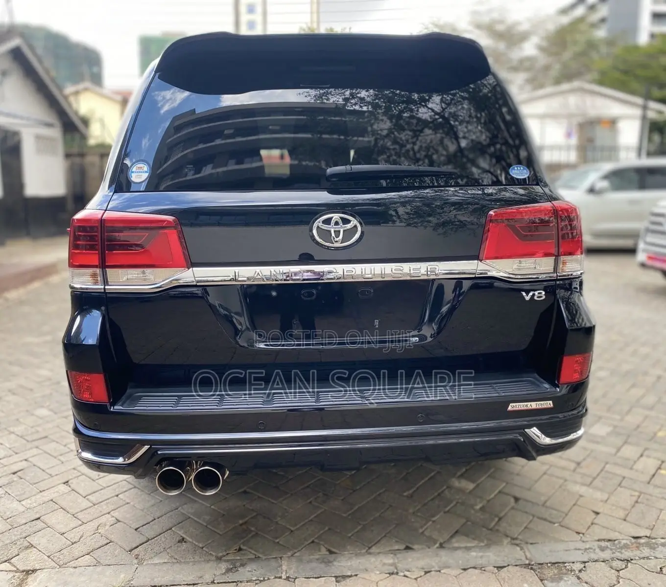 Toyota Land Cruiser 4.6 V8 ZX 2018 Black