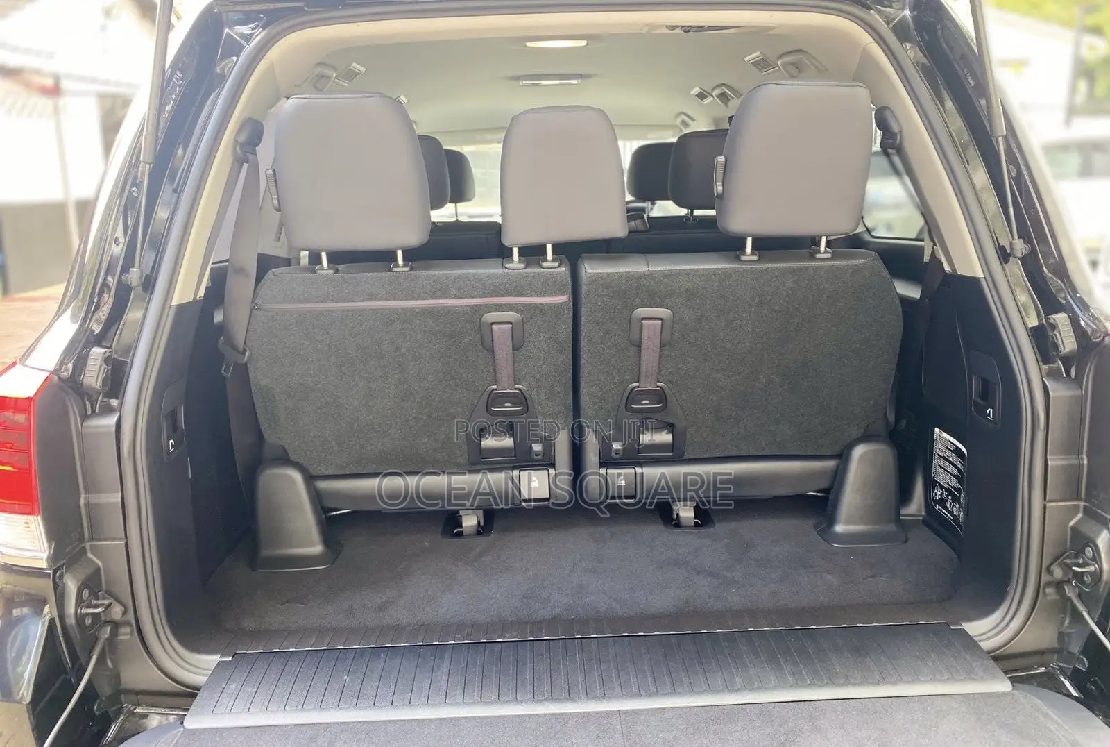 Toyota Land Cruiser 4.6 V8 ZX 2018 Black