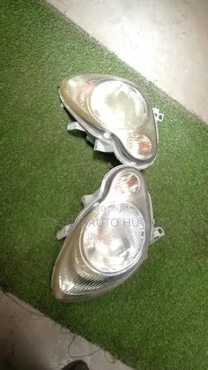 Toyota Duet Headlights