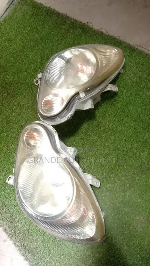 Toyota Duet Headlights