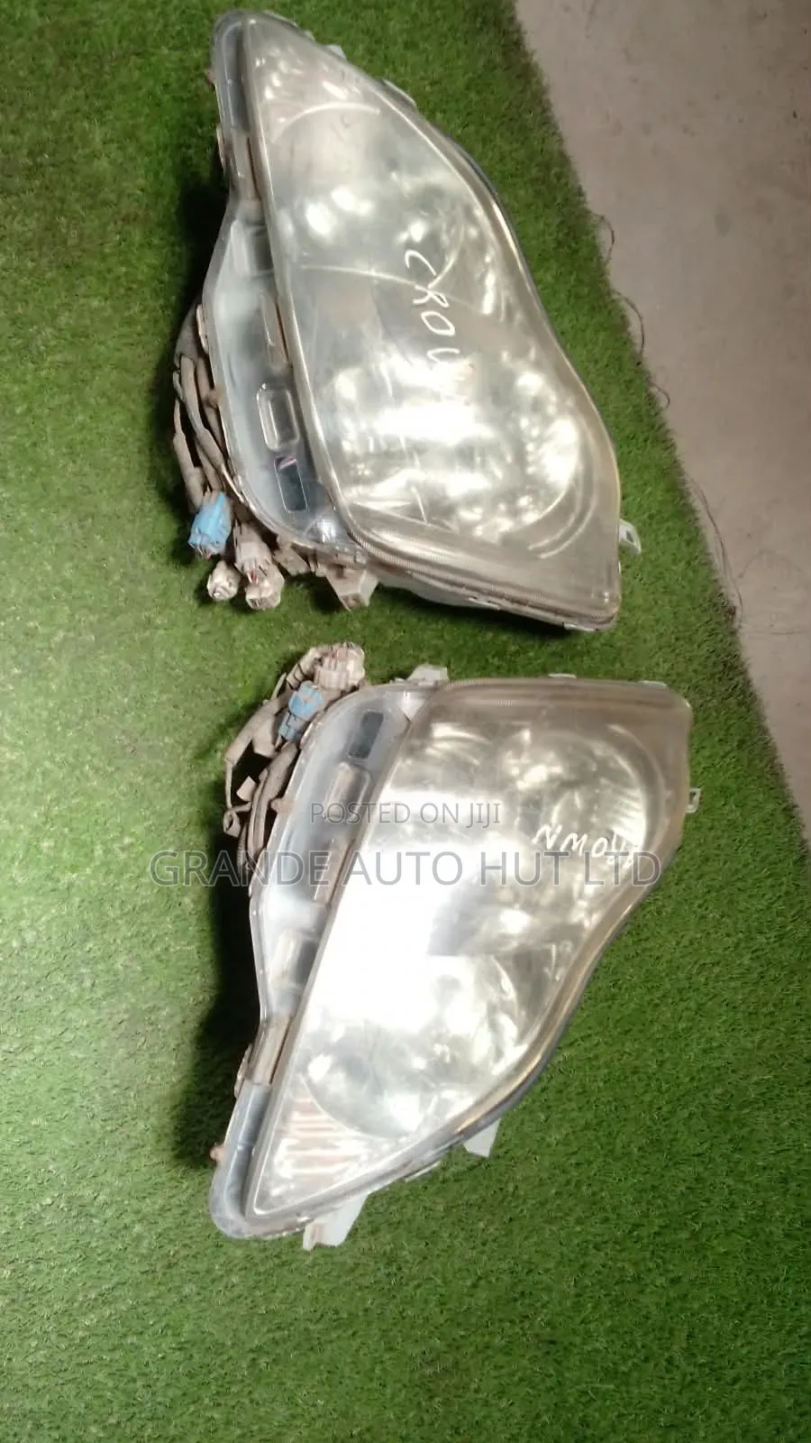 Toyota Crown Headlights Xenon.