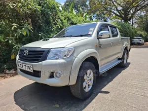 Toyota Hilux 2009 Silver
