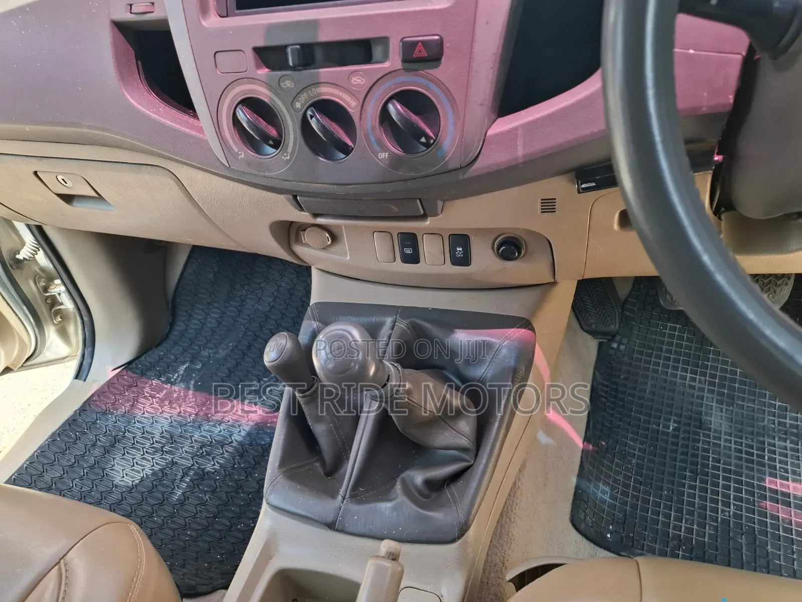 Toyota Hilux 2009 Silver