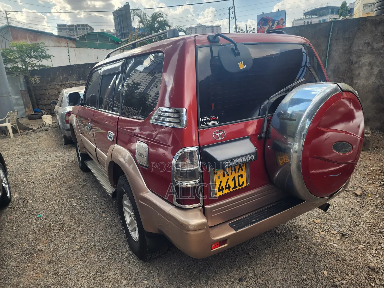 Toyota Land Cruiser Prado 2000 Maroon