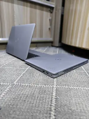 Laptop Dell Latitude 5300 8GB Intel Core i5 SSD 256GB