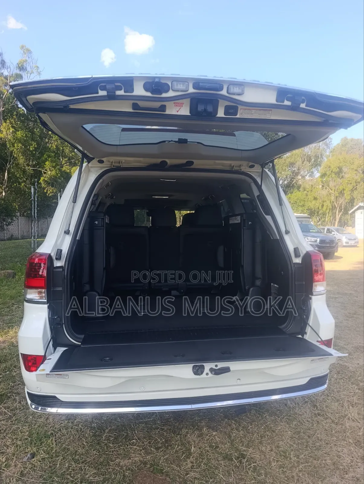 Toyota Land Cruiser 2019 White